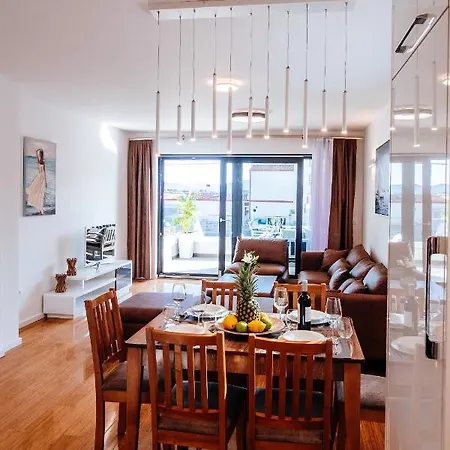 Apartment Isabela Prague With Beach Front Zadar Exterior photo